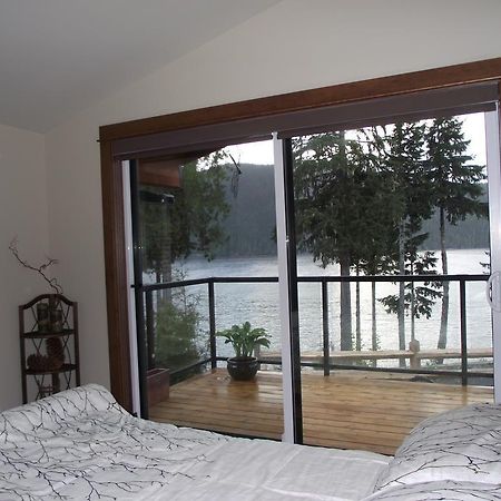 Wild Coast Chalets Port Renfrew Esterno foto