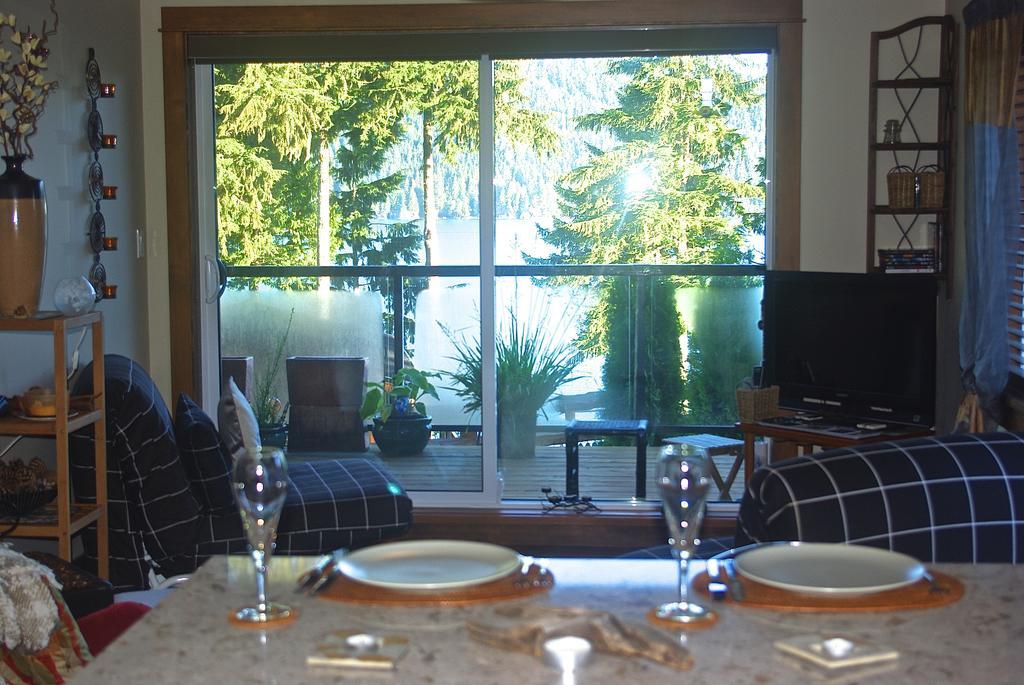 Wild Coast Chalets Port Renfrew Camera foto