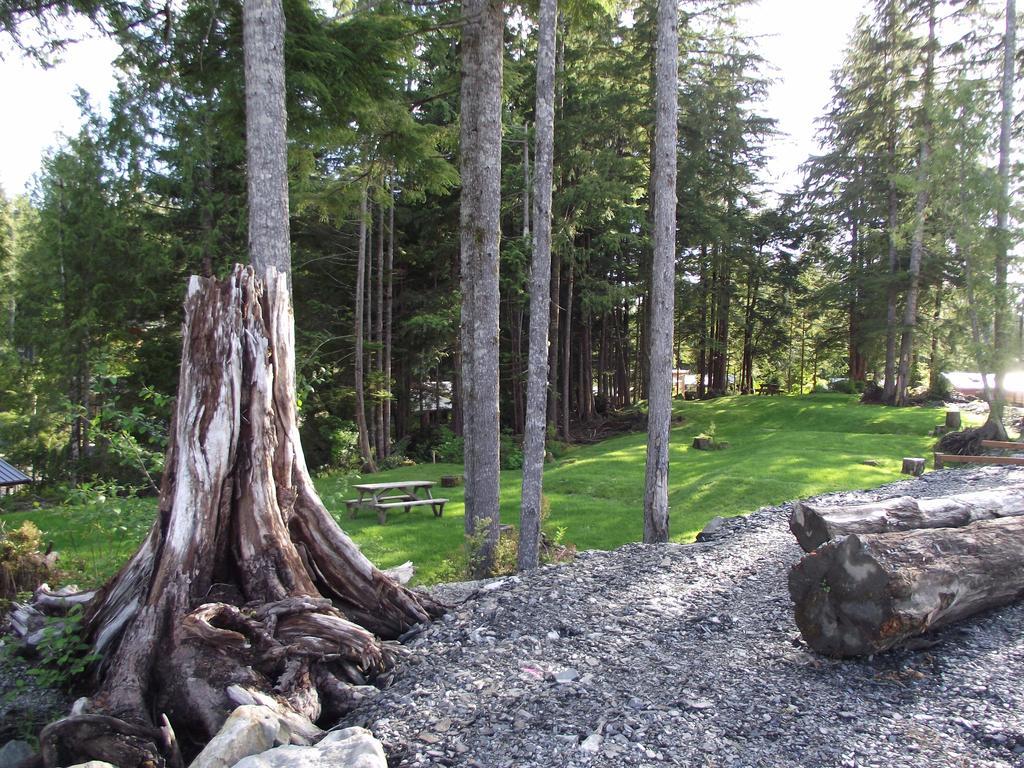 Wild Coast Chalets Port Renfrew Esterno foto