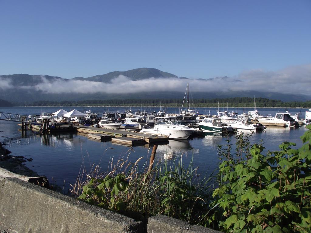 Wild Coast Chalets Port Renfrew Esterno foto