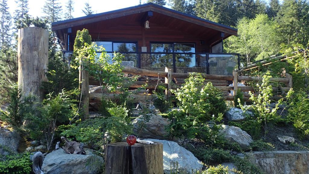 Wild Coast Chalets Port Renfrew Esterno foto