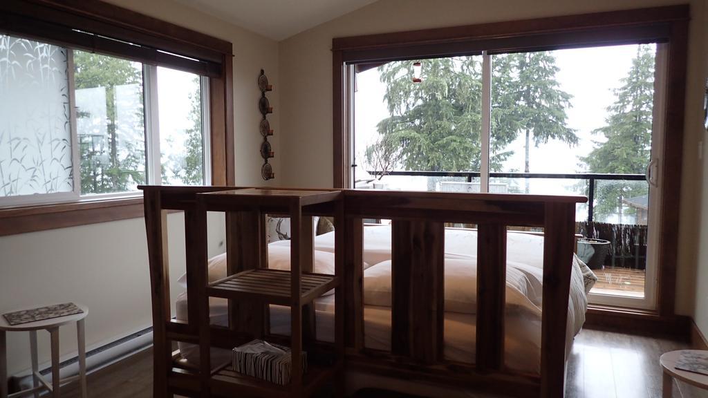 Wild Coast Chalets Port Renfrew Esterno foto